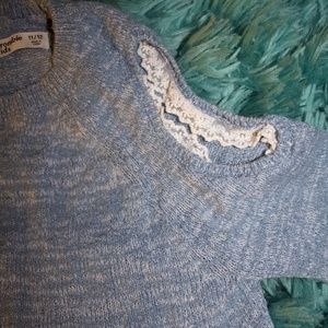 AF KIDS cold shoulder w/ lace long sleeve!